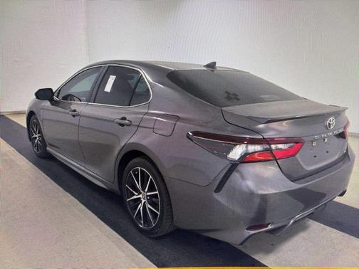 Predawn Gray Mica 2021 Toyota Camry SE