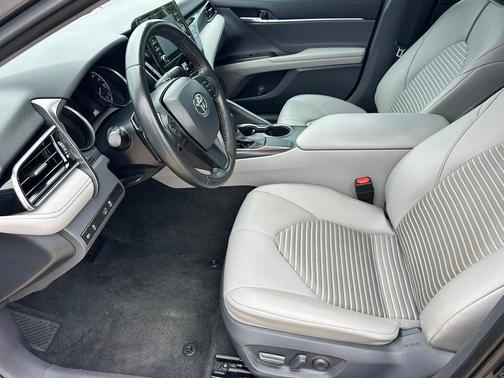 Predawn Gray Mica 2021 Toyota Camry SE
