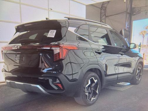 2025 Kia Seltos EX