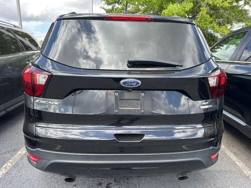Black Metallic 2019 Ford Escape SE