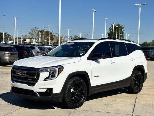 2022 GMC Terrain AWD AT4