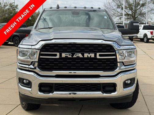 2023 RAM 2500 Big Horn Crew Cab 4x4 6'4' Box