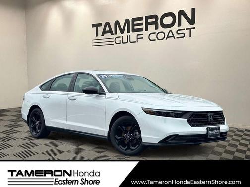 Platinum White Pearl 2025 Honda Accord SE