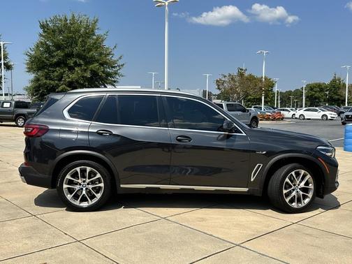 2022 BMW X5 PHEV xDrive45e