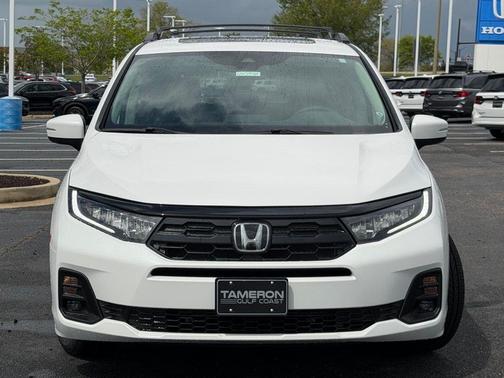 Platinum White Pearl 2026 Honda Odyssey EX-L
