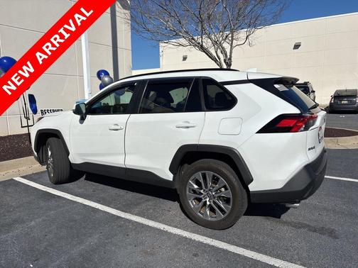 2023 Toyota RAV4 XLE Premium