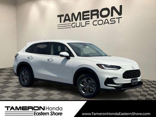 Platinum White Pearl 2026 Honda HR-V LX