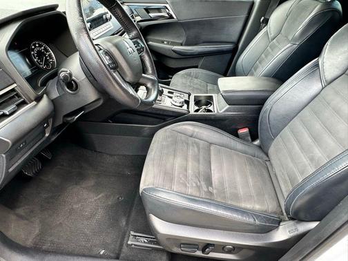 2023 Mitsubishi Outlander SE Special Edition 2WD