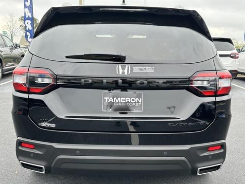 2025 Honda Pilot Black Edition