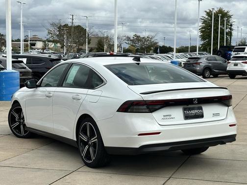 2024 Honda Accord Hybrid Base