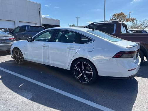 2024 Honda Accord Hybrid Base