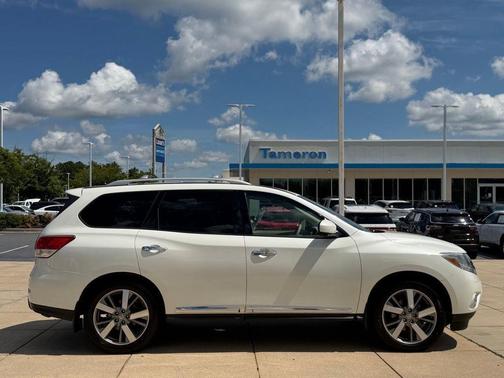 Pearl White 2015 Nissan Pathfinder Platinum