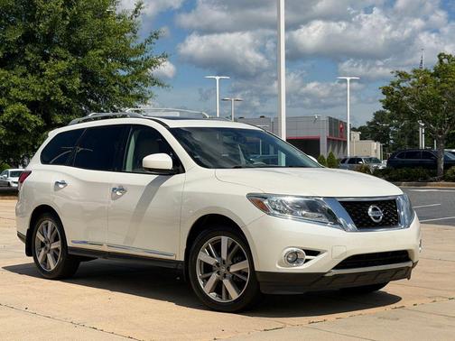 Pearl White 2015 Nissan Pathfinder Platinum