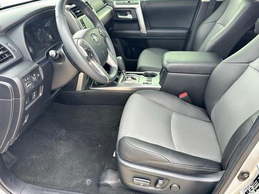 Classic Silver Metallic 2021 Toyota 4Runner SR5 Premium