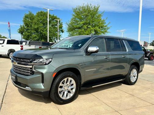 Silver Sage Metallic 2023 Chevrolet Suburban Premier