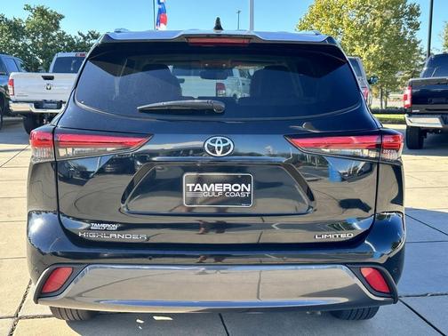 2022 Toyota Highlander Limited