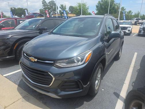 Shadow Gray Metallic 2021 Chevrolet Trax LT