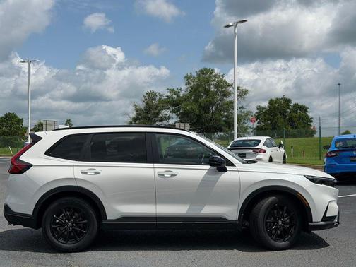 Platinum White Pearl 2026 Honda CR-V Hybrid Sport FWD