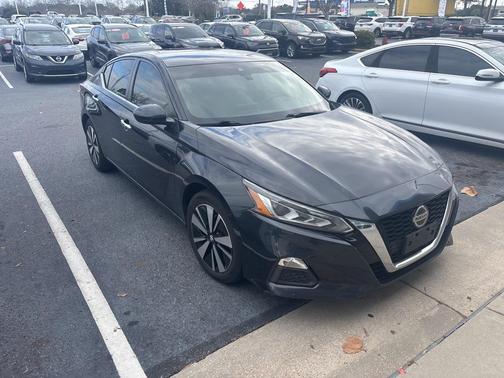 2021 Nissan Altima 2.5 SV