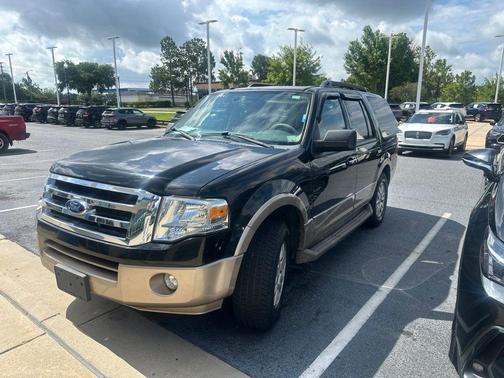Tuxedo Black Metallic 2014 Ford Expedition XLT