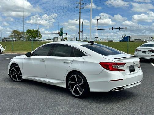 Platinum White Pearl 2022 Honda Accord Sport SE 1.5T