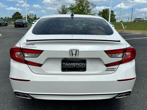 Platinum White Pearl 2022 Honda Accord Sport SE 1.5T