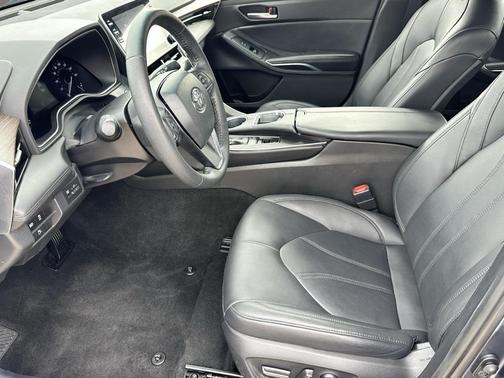2022 Toyota Avalon XLE