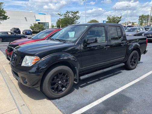 Magnetic Black Pearl 2020 Nissan Frontier SV
