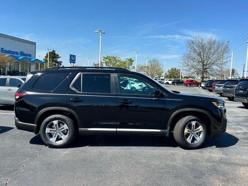 Crystal Black Pearl 2026 Honda Pilot EX-L