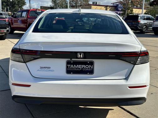 2025 Honda Accord LX 1.5T