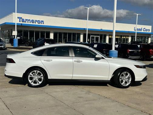 2025 Honda Accord LX 1.5T