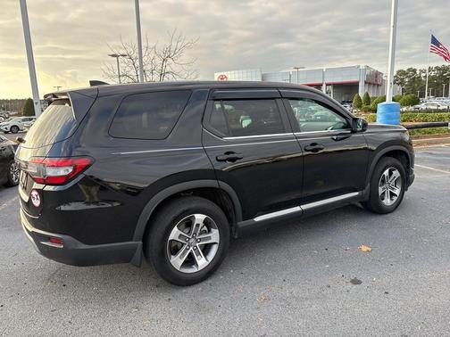 2023 Honda Pilot 2WD EX-L 8 Passenger