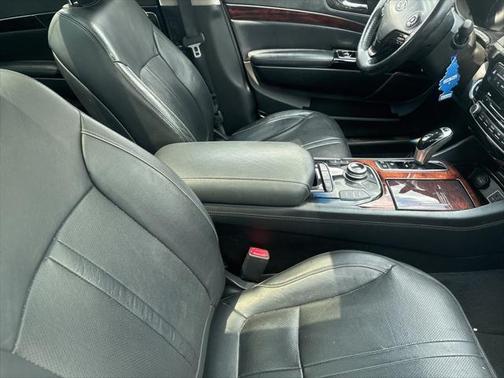 2015 Kia K900 Luxury
