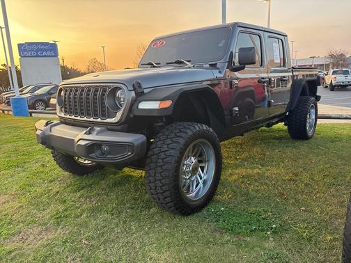 2024 Jeep Gladiator Sport S