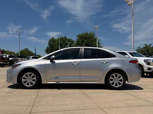 Classic Silver Metallic 2020 Toyota Corolla LE