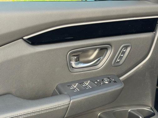 Platinum White Pearl 2026 Honda Pilot EX-L