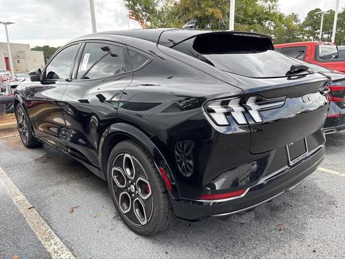 2021 Ford Mustang Mach-E GT