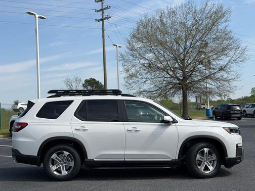 Platinum White Pearl 2026 Honda Pilot EX-L