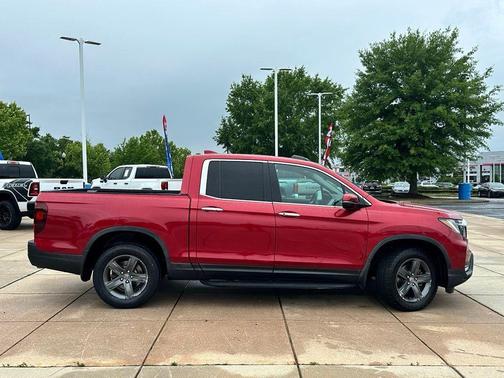 Radiant Red Metallic II 2023 Honda Ridgeline RTL-E