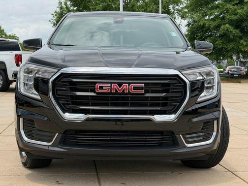 Ebony Twilight Metallic 2023 GMC Terrain SLE