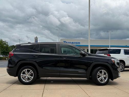 Ebony Twilight Metallic 2023 GMC Terrain SLE