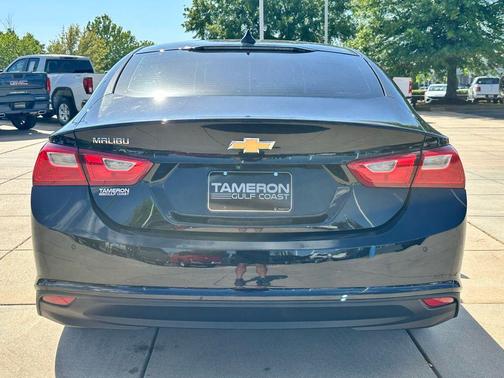 Mosaic Black Metallic 2024 Chevrolet Malibu 1LS