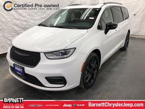 Bright White Clearcoat 2024 Chrysler Pacifica Limited