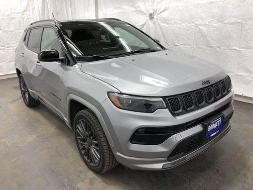 2023 Jeep Compass Altitude