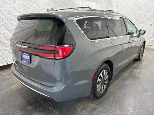 Ceramic Gray Clearcoat 2021 Chrysler Pacifica Touring-L