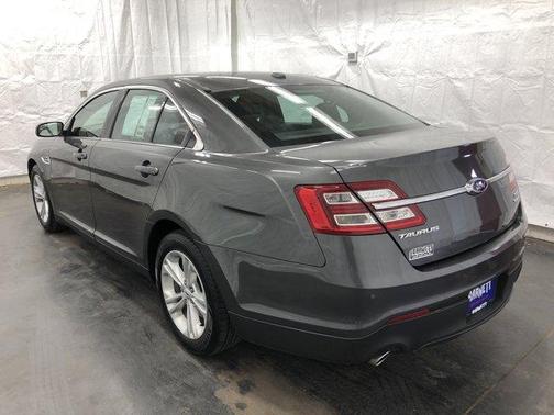 2016 Ford Taurus SEL