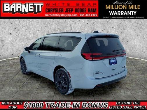 Silver Mist Clearcoat 2026 Chrysler Pacifica Limited