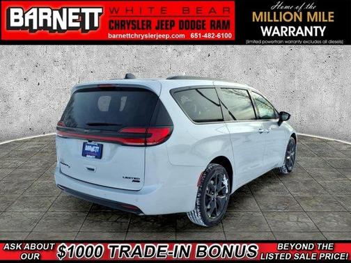 Silver Mist Clearcoat 2026 Chrysler Pacifica Limited