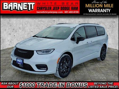 Silver Mist Clearcoat 2026 Chrysler Pacifica Limited