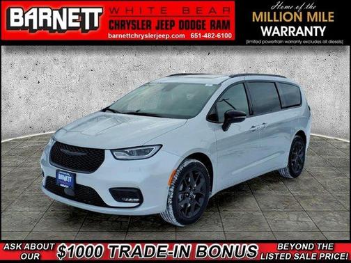 Silver Mist Clearcoat 2026 Chrysler Pacifica Limited